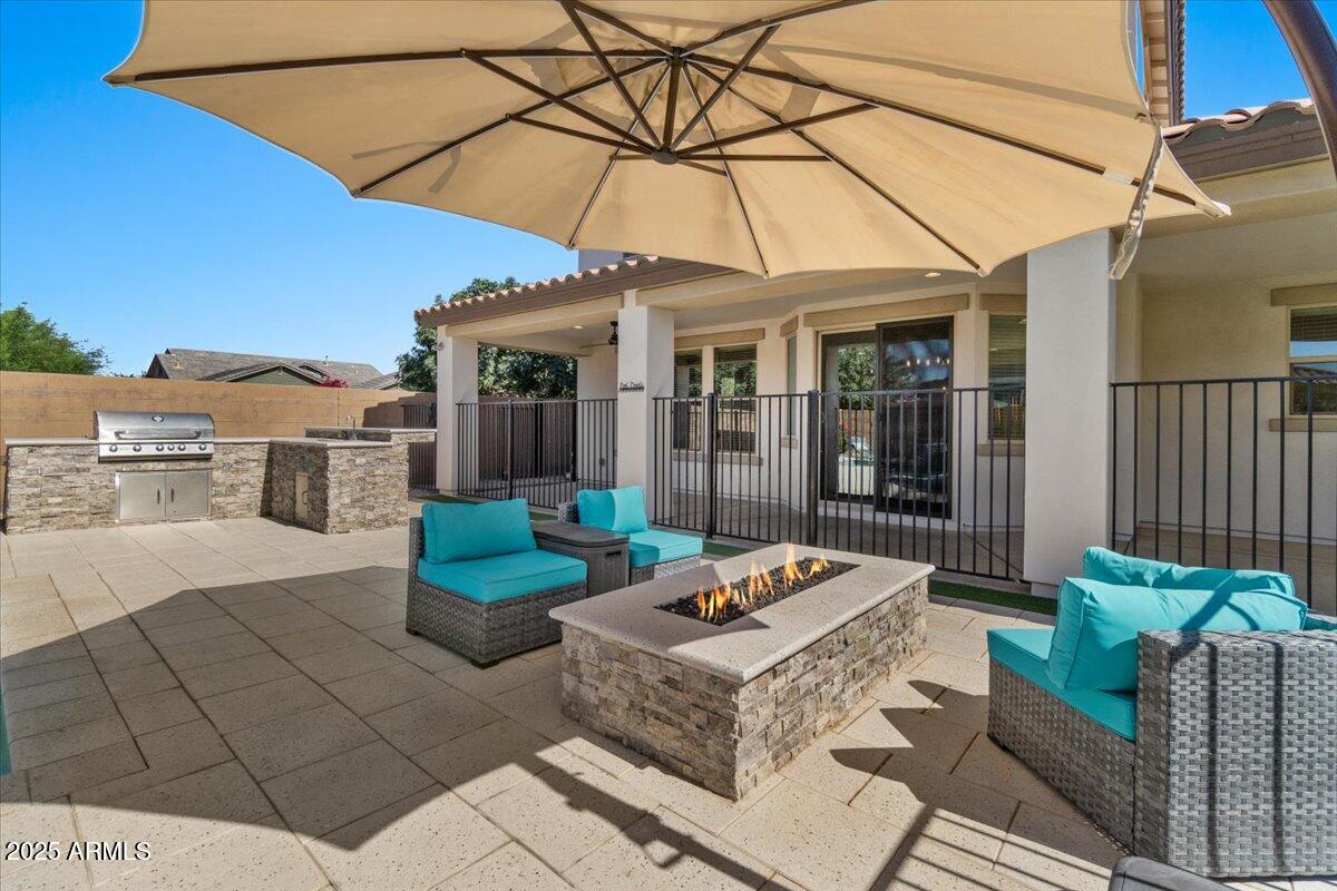 19718 E PEARTREE Lane