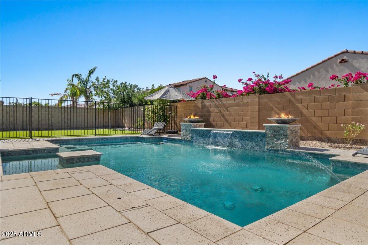 19718 E PEARTREE Lane