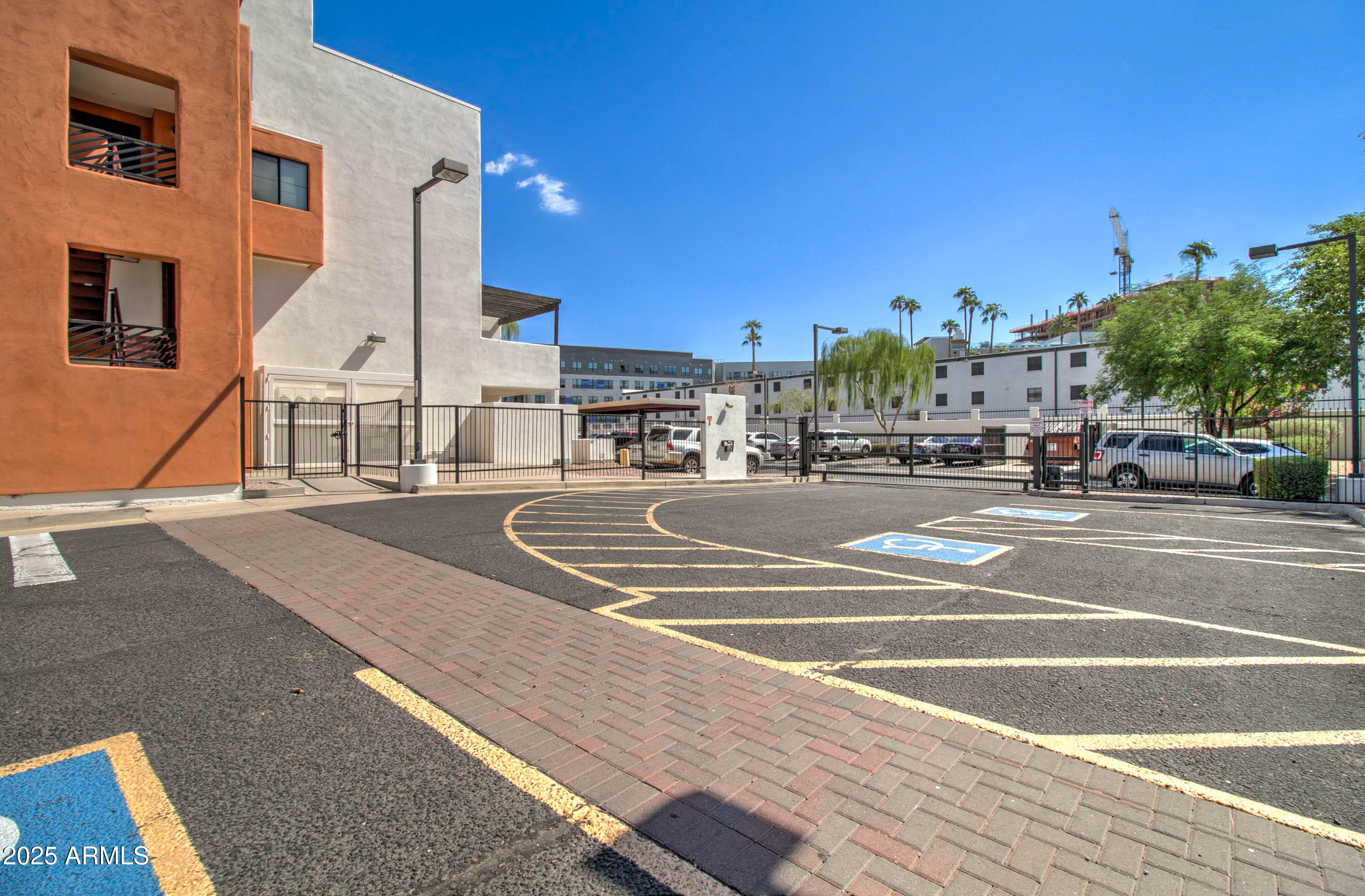 1005 E 8TH Street, 3015