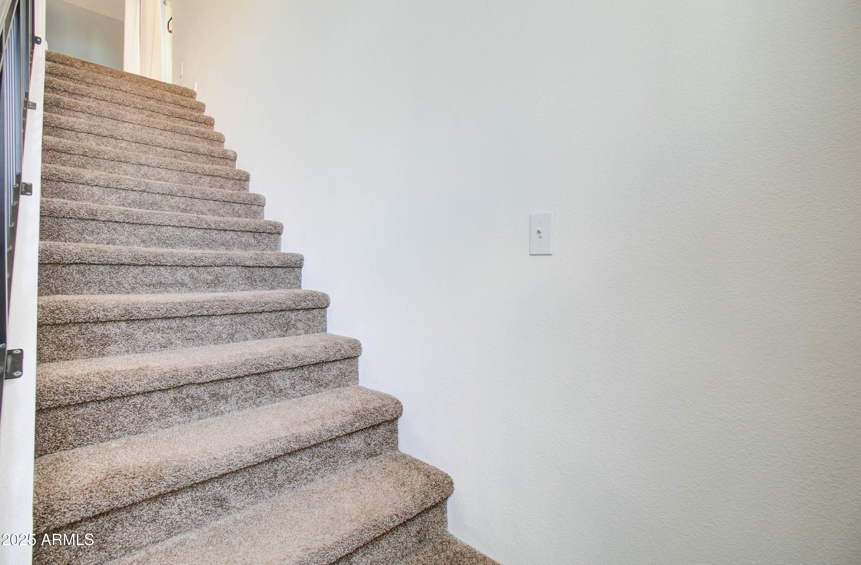 1005 E 8TH Street, 3015