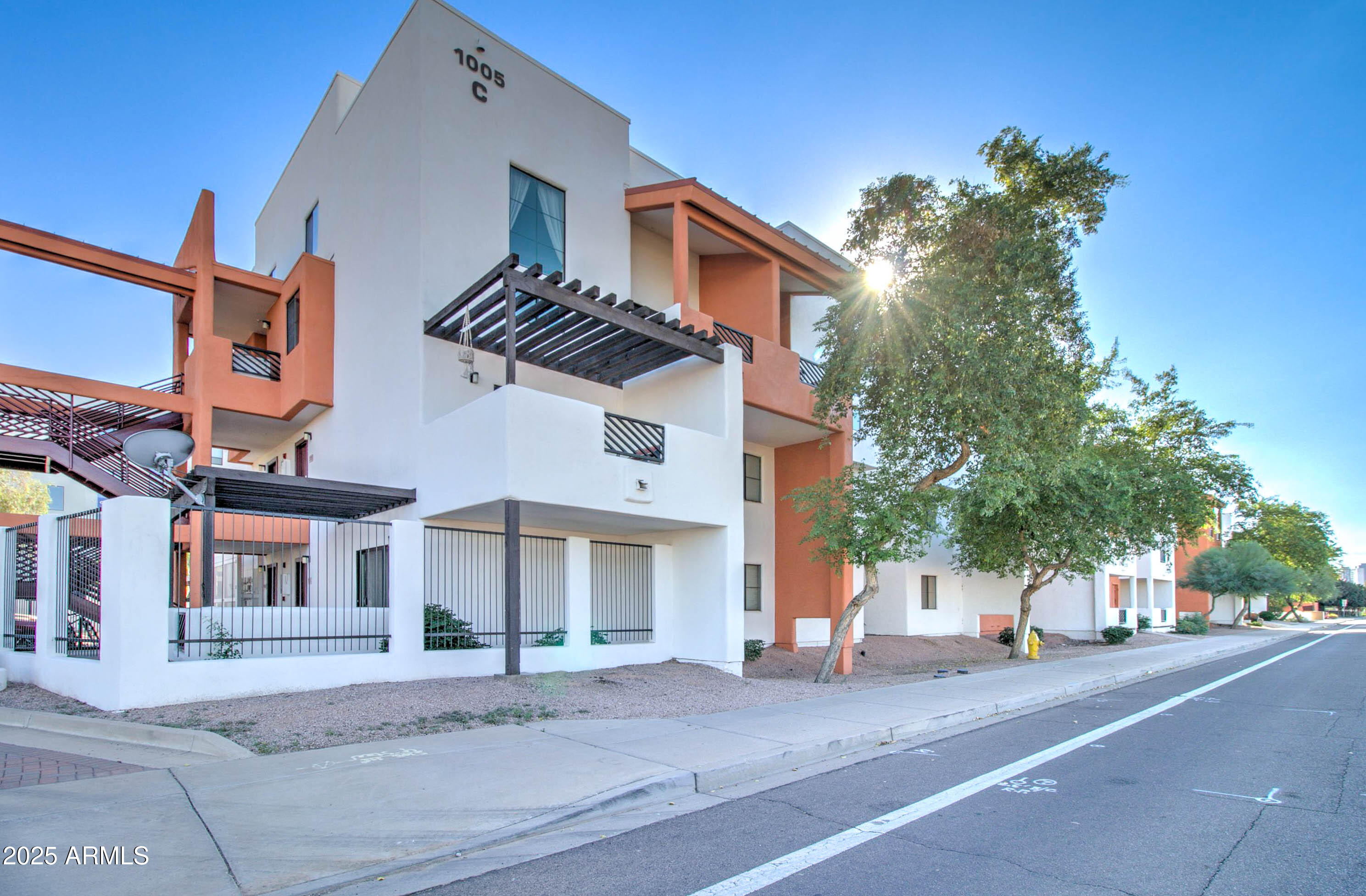 1005 E 8TH Street, 3015
