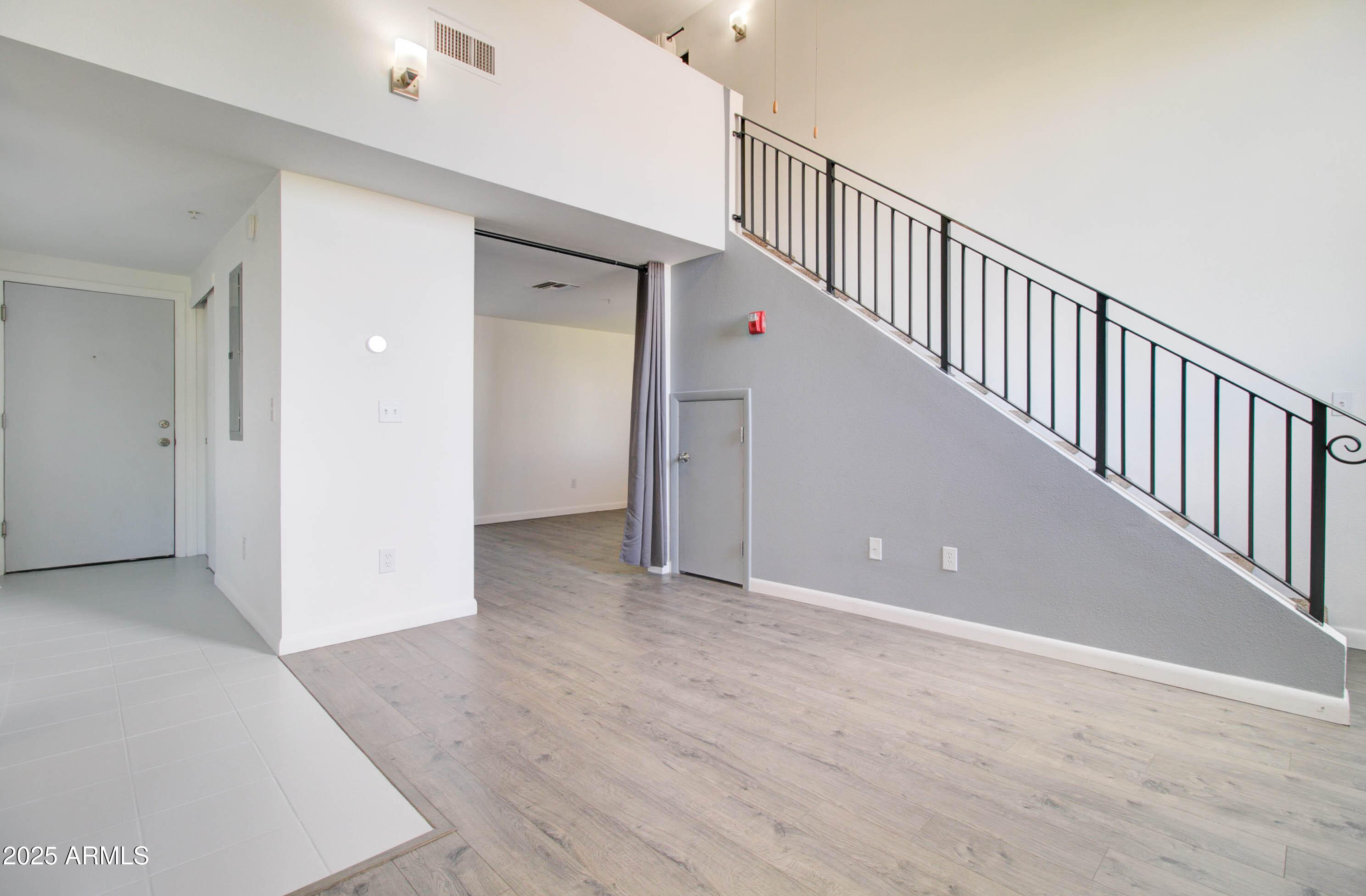 1005 E 8TH Street, 3015