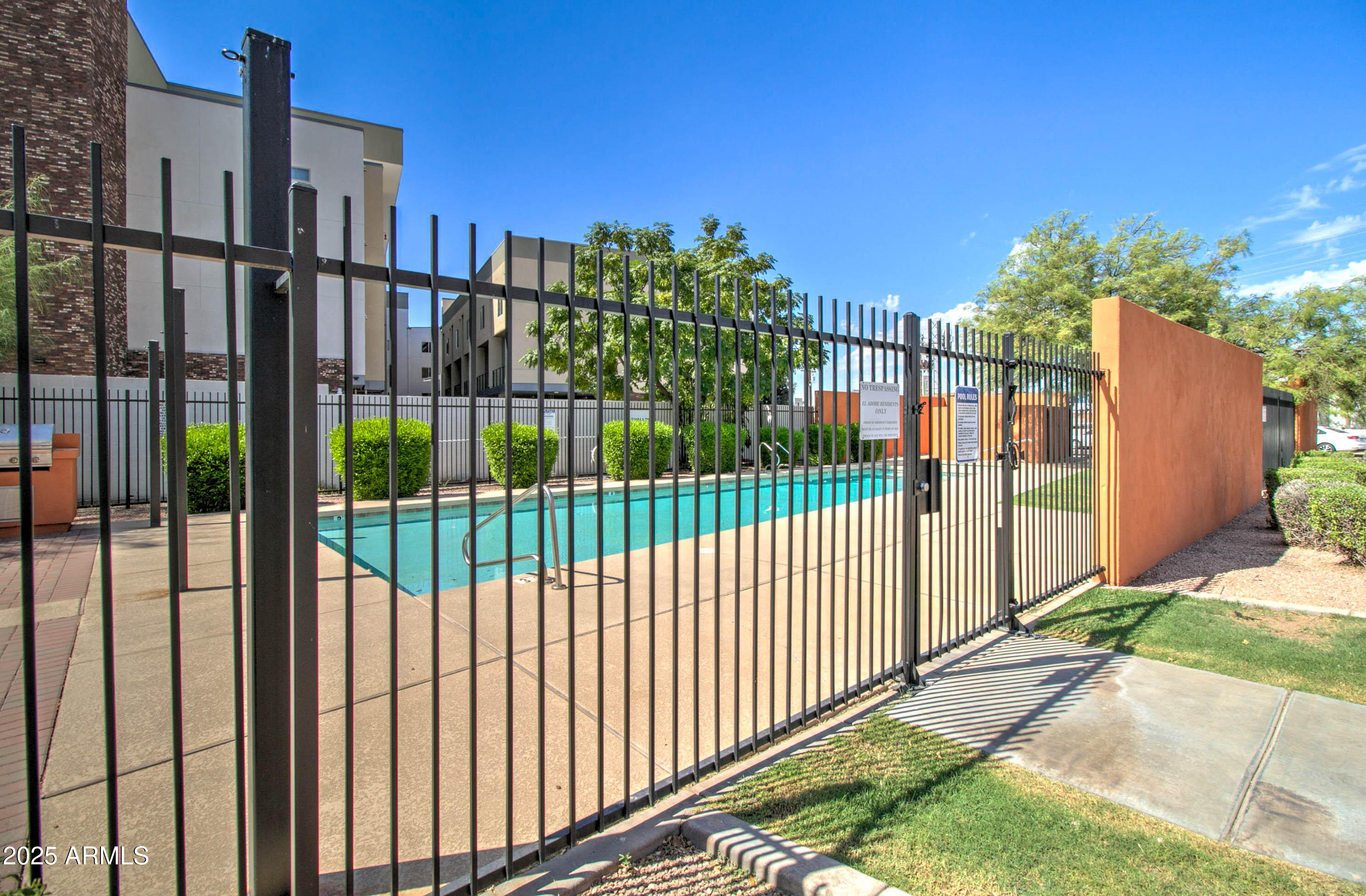1005 E 8TH Street, 3015