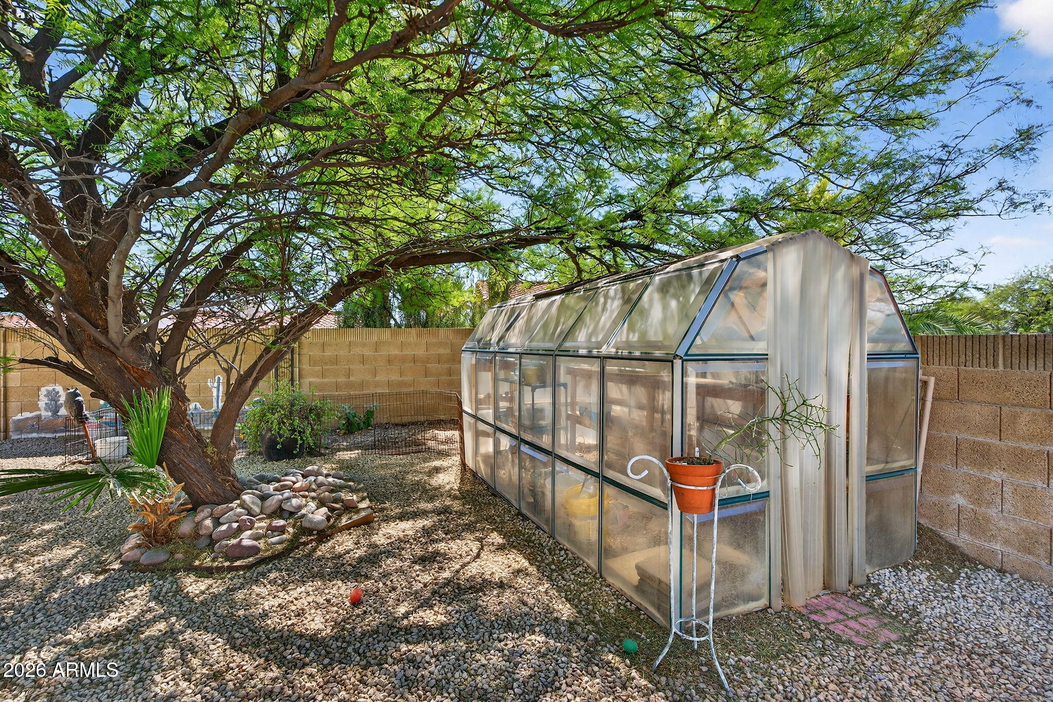 2119 E CROCUS Drive