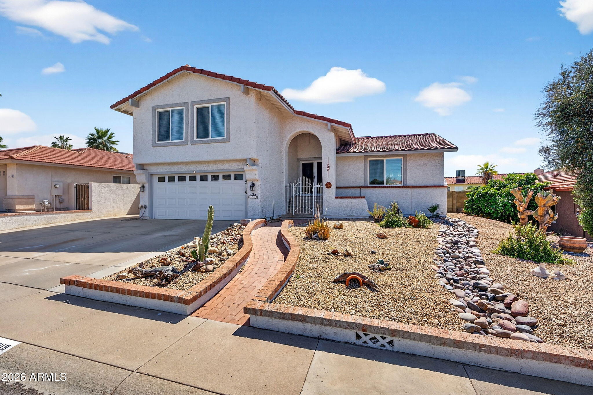 2119 E CROCUS Drive