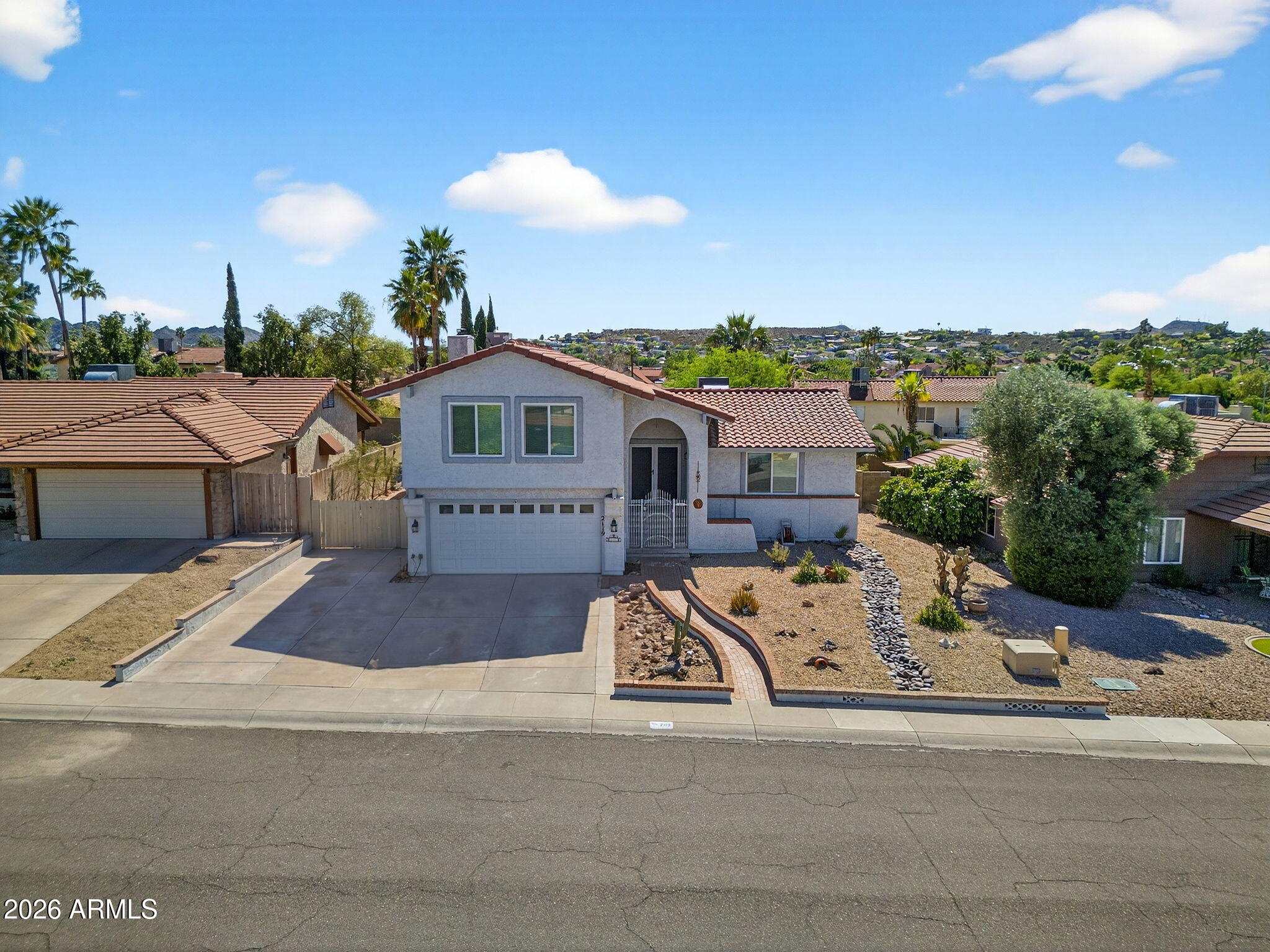 2119 E CROCUS Drive