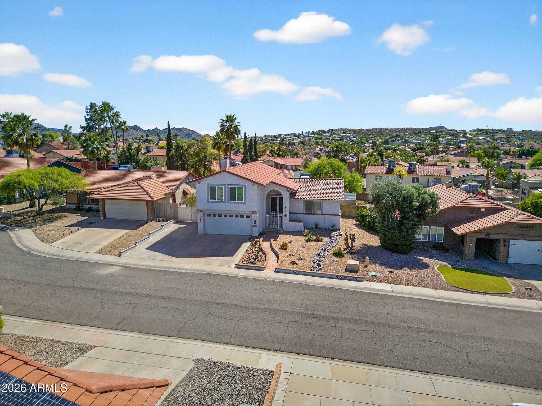 2119 E CROCUS Drive