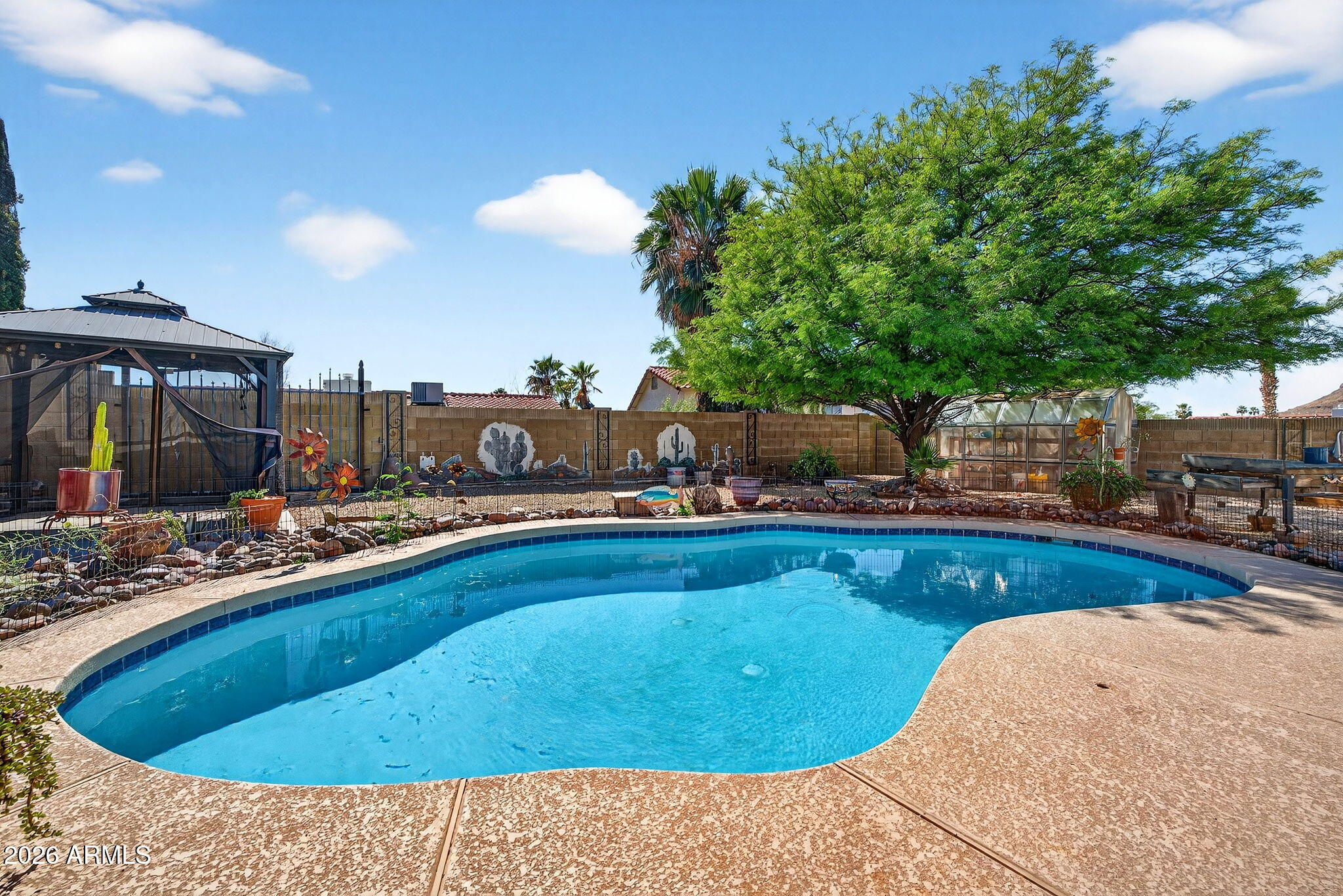 2119 E CROCUS Drive