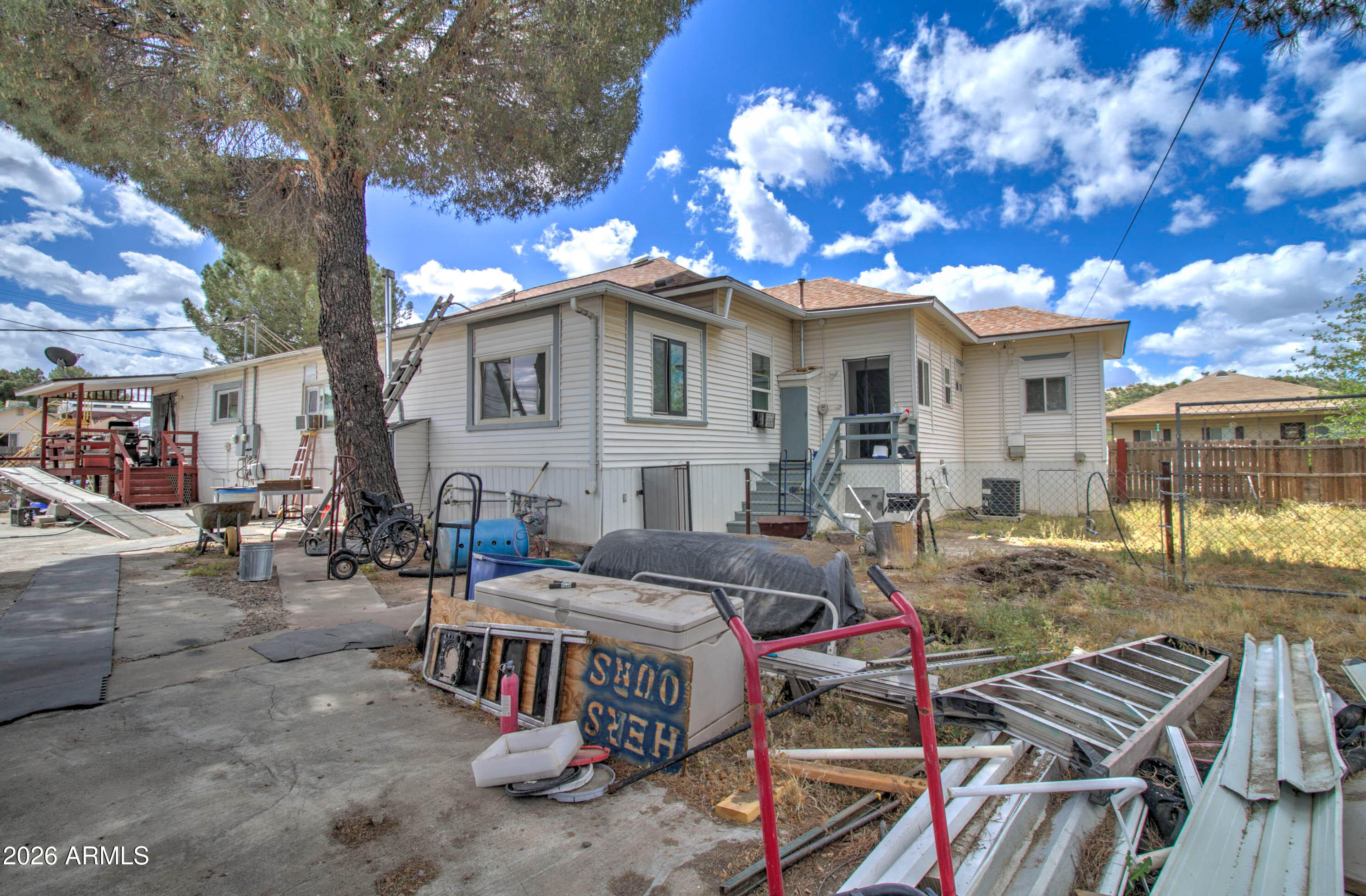 5649 S MIAMI GARDENS Drive