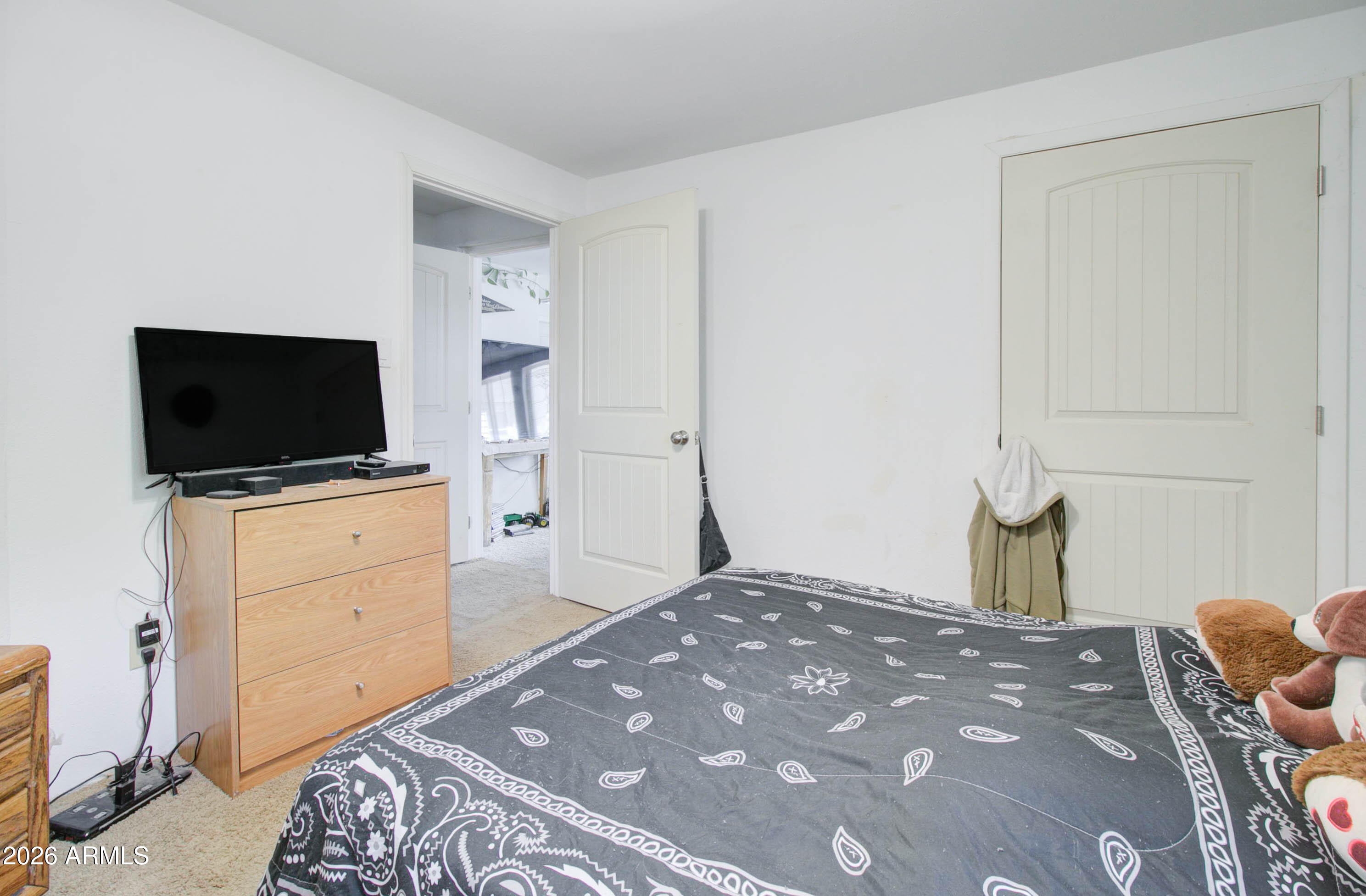 5649 S MIAMI GARDENS Drive