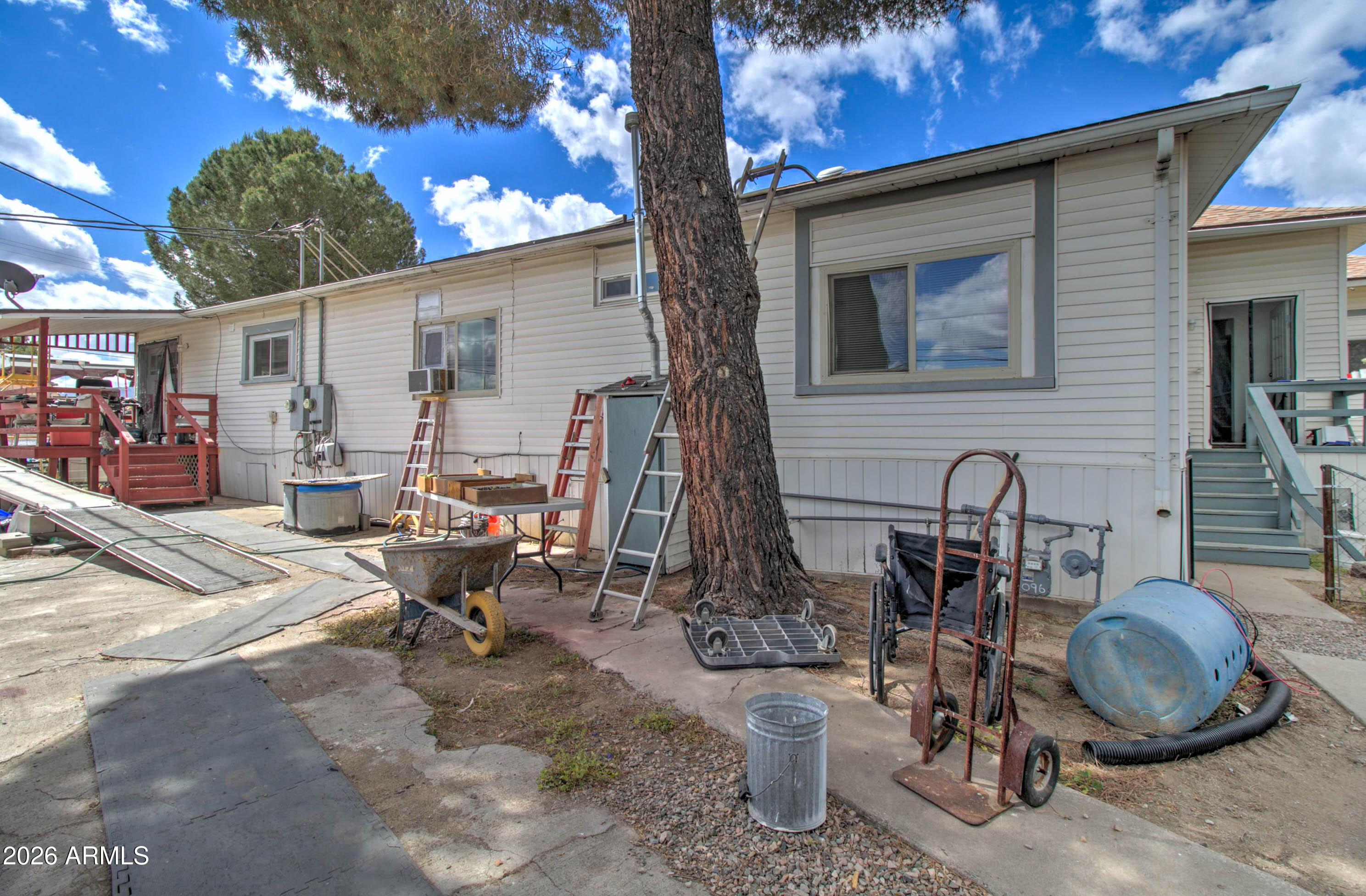 5649 S MIAMI GARDENS Drive