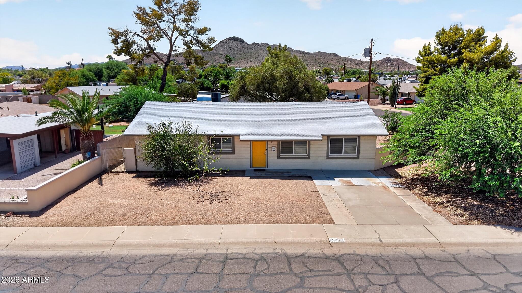 2501 E KAREN Drive