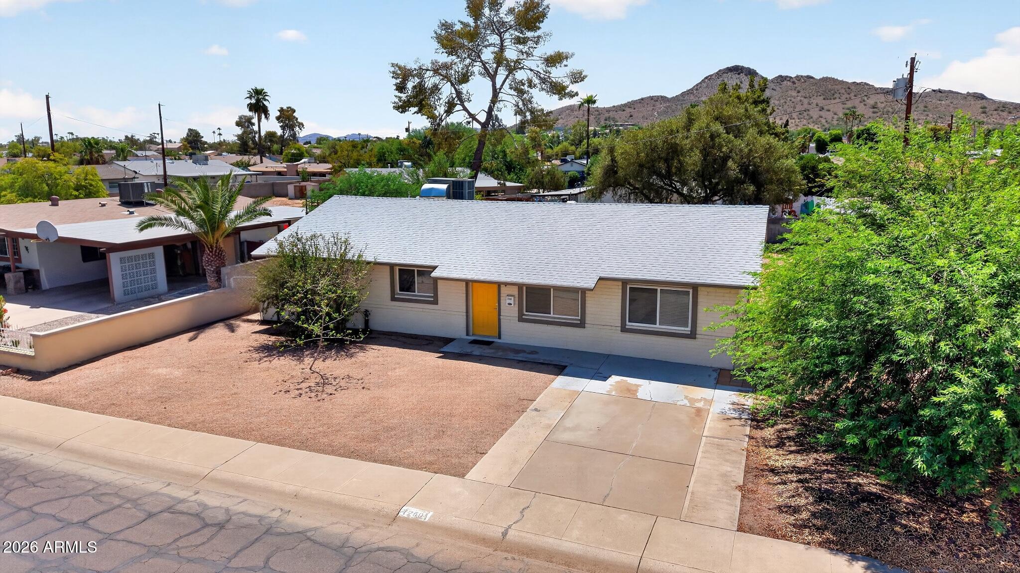 2501 E KAREN Drive