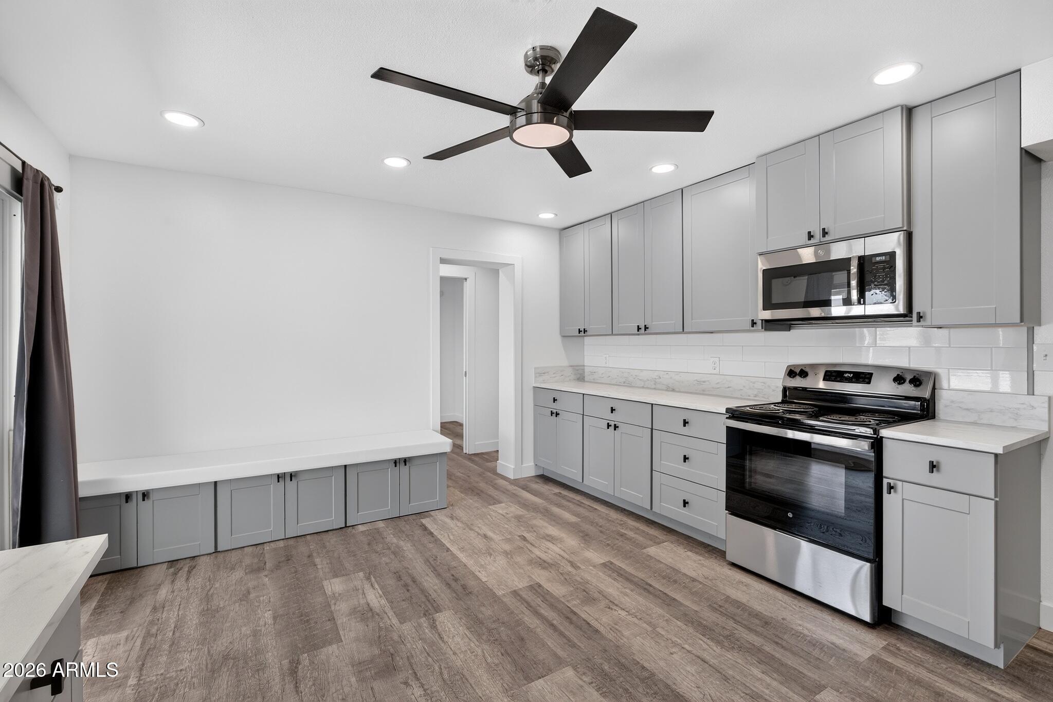 2501 E KAREN Drive