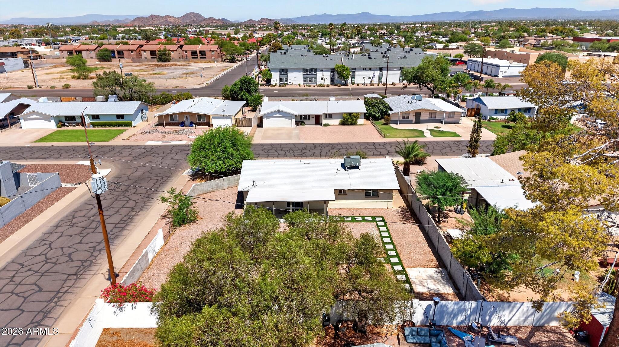 2501 E KAREN Drive