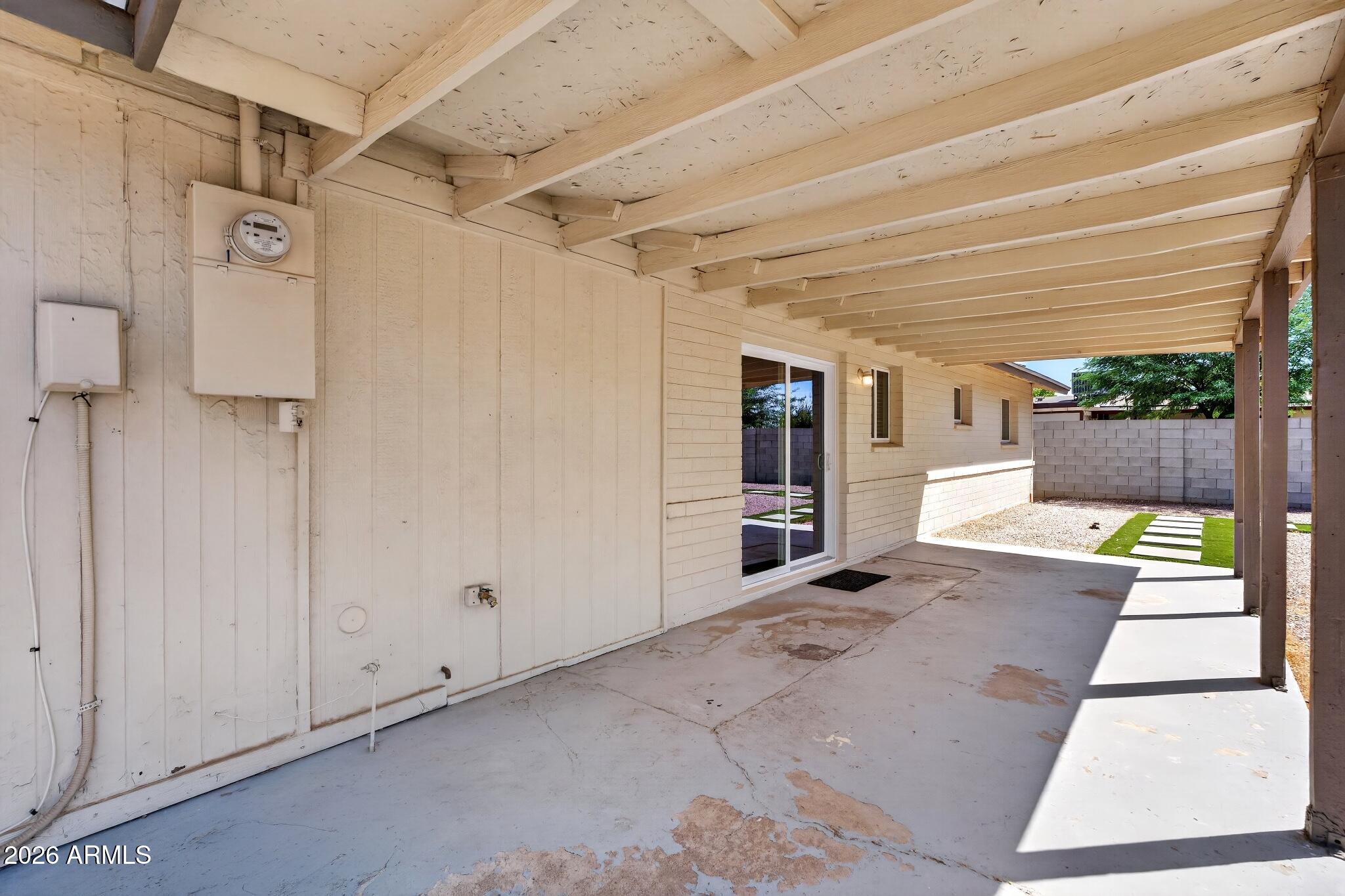 2501 E KAREN Drive