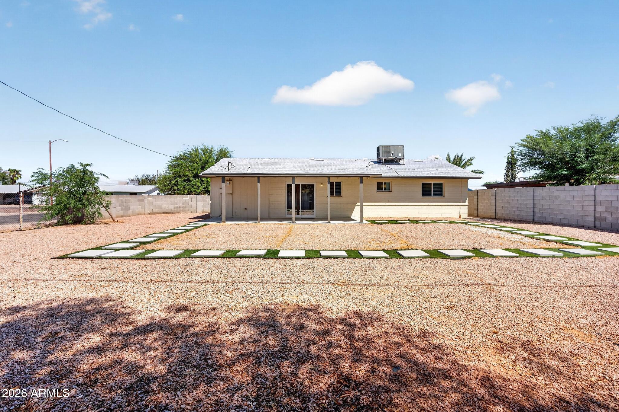 2501 E KAREN Drive