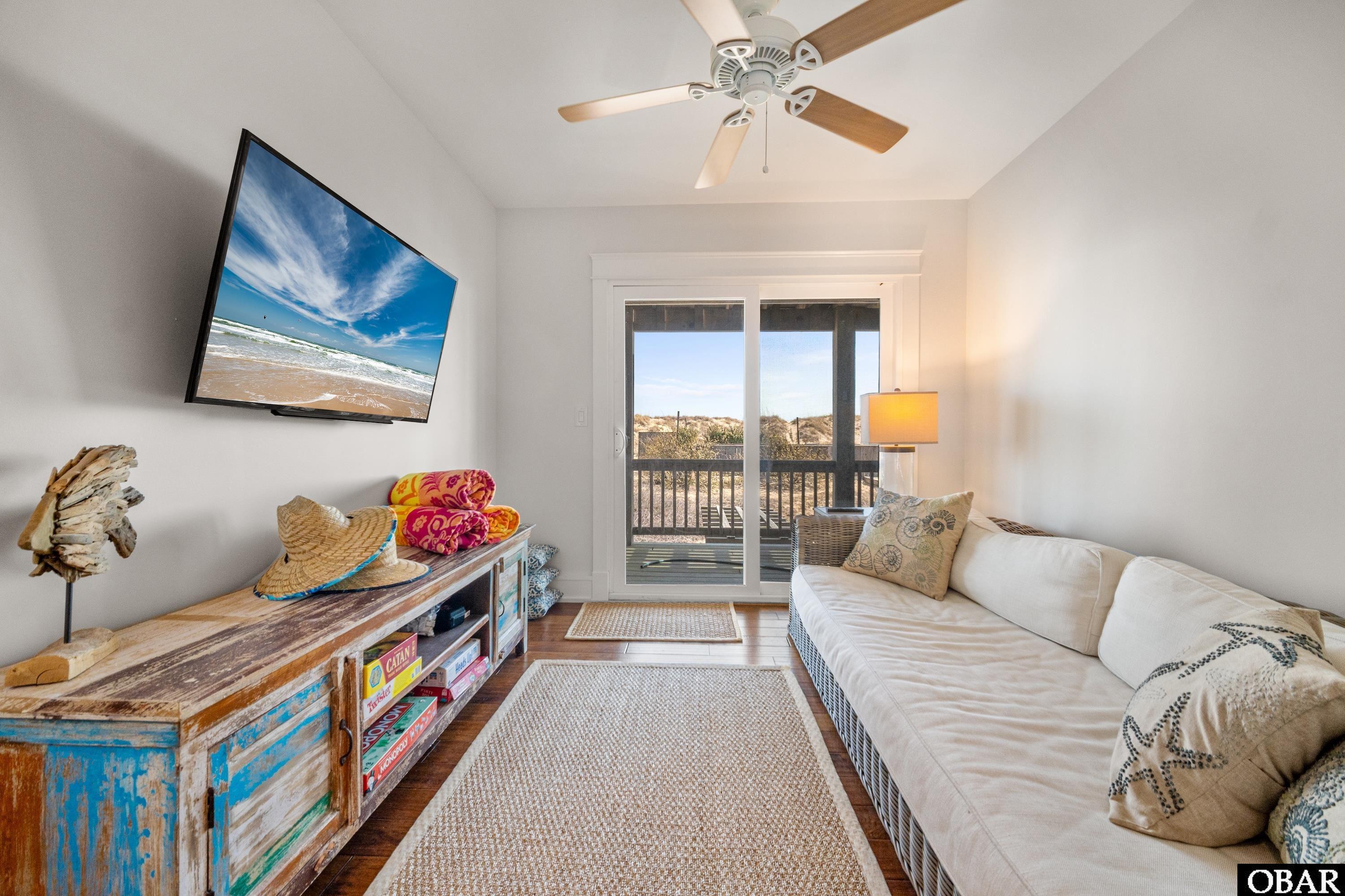 2195 Sandfiddler Road