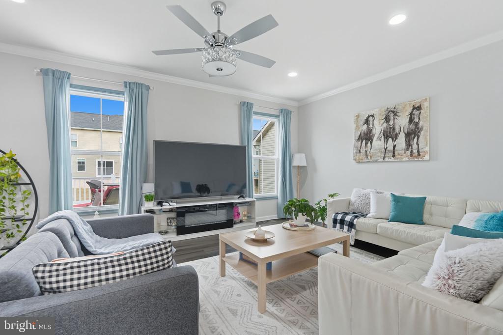 119 INTERLACE WAY