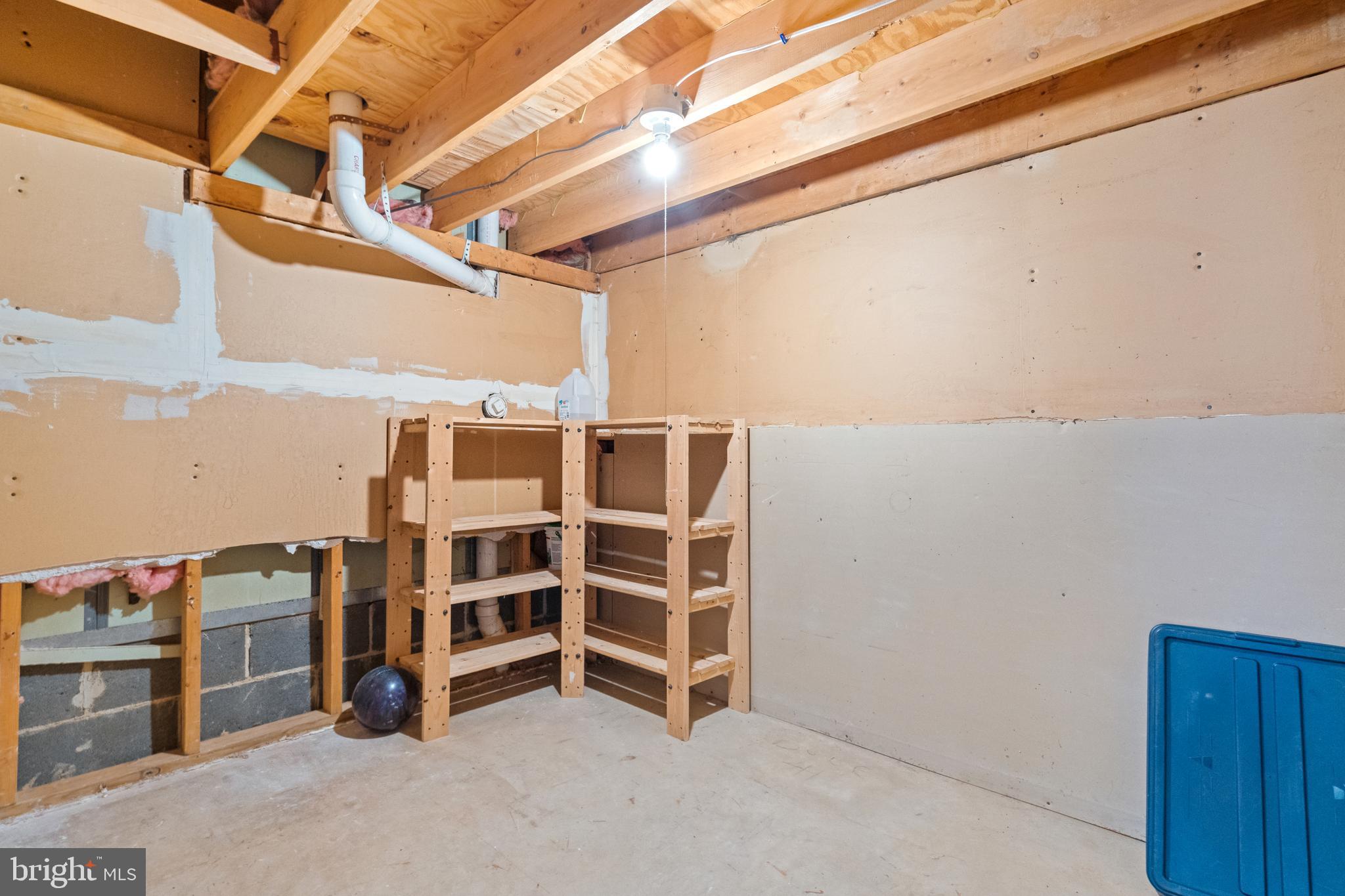 7831 BUTTERFIELD LANE