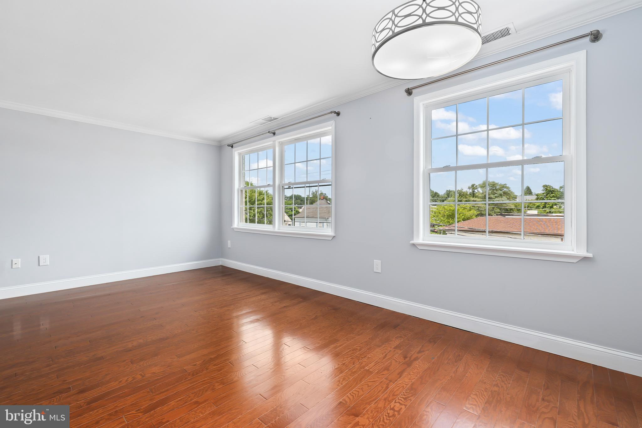 109 CENTER STREET N C 304