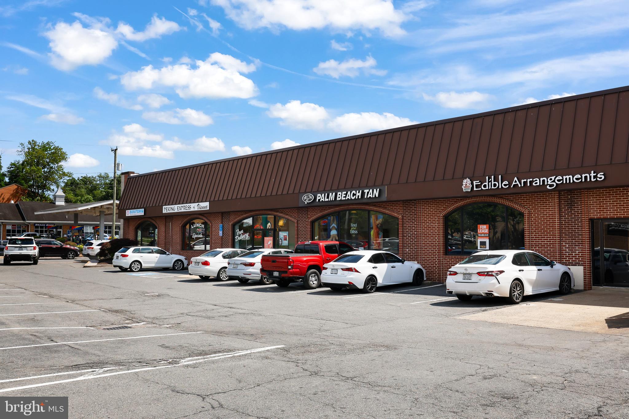 109 CENTER STREET N C 304