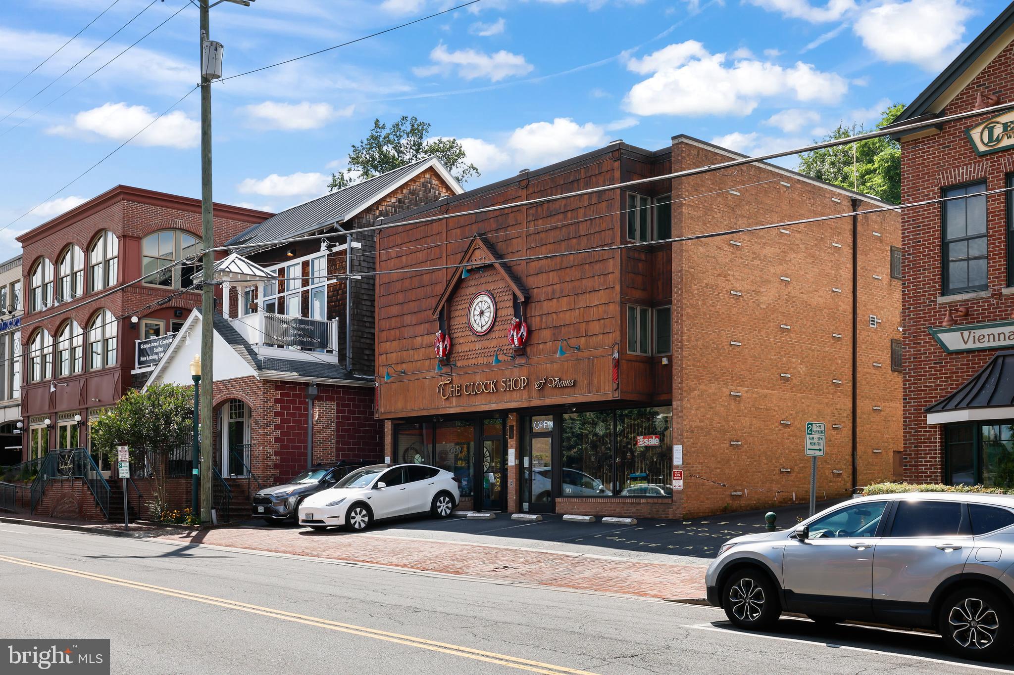 109 CENTER STREET N C 304