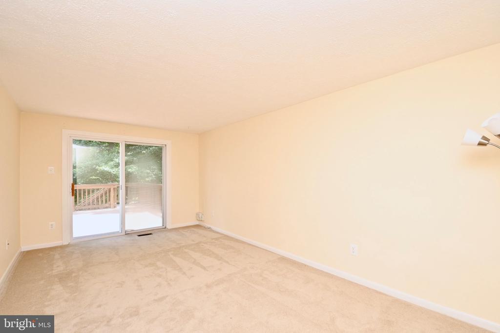 8113 WINTER BLUE COURT