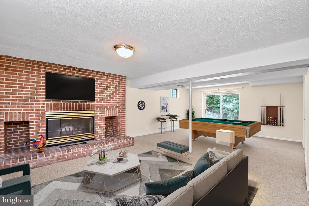 8113 WINTER BLUE COURT