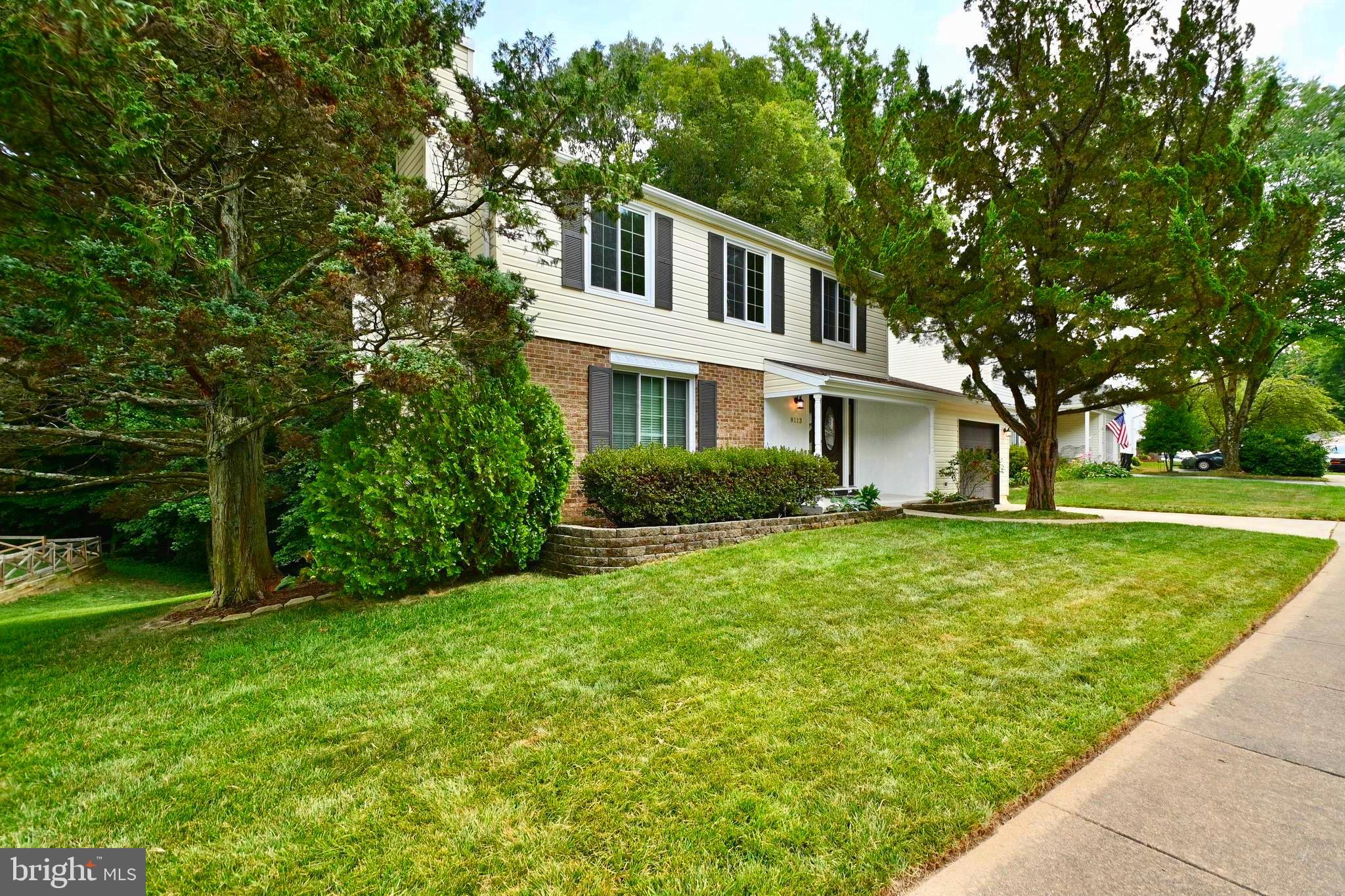 8113 WINTER BLUE COURT