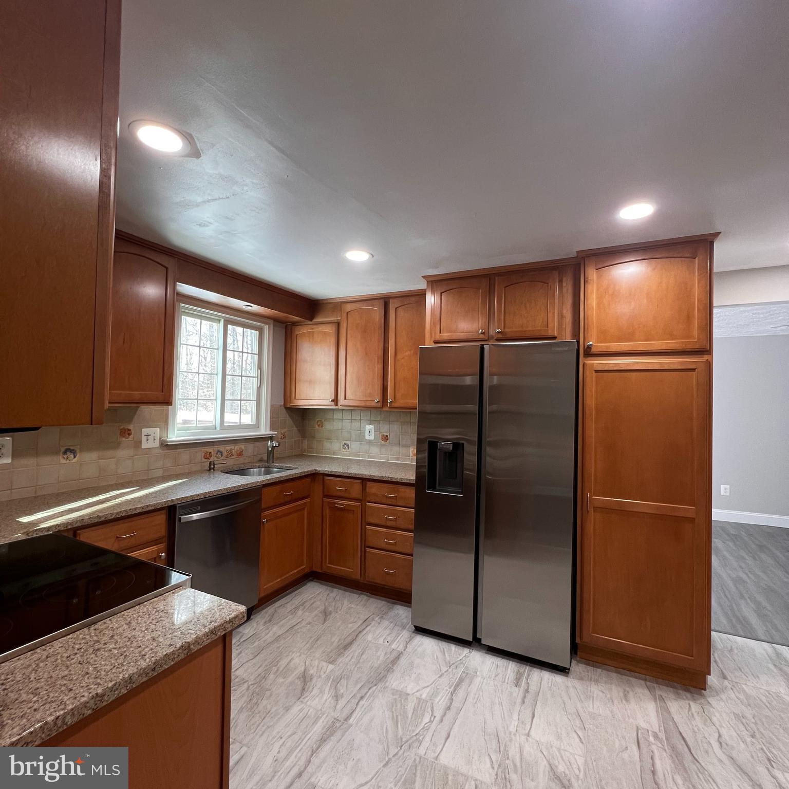 8113 WINTER BLUE COURT