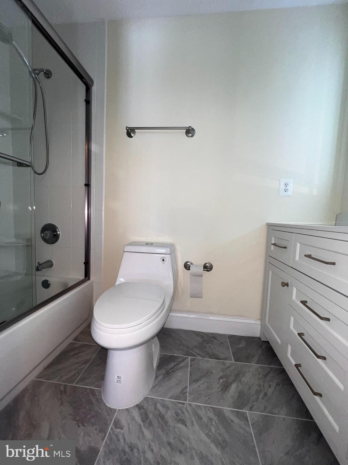 8113 WINTER BLUE COURT