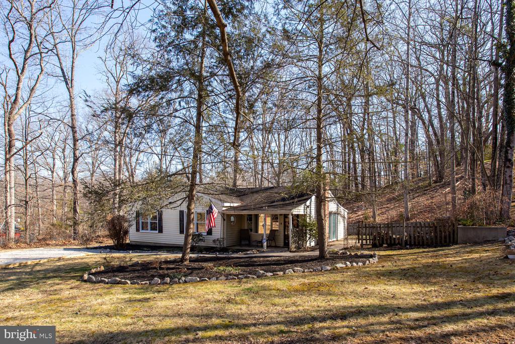 10511 MADISON DRIVE
