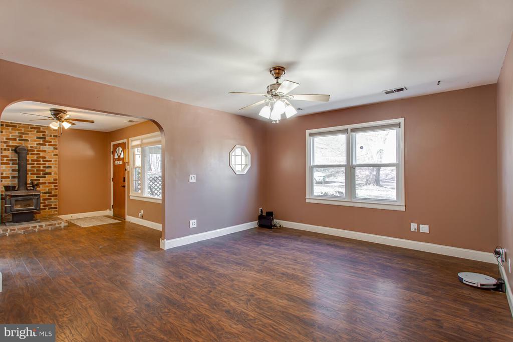 10511 MADISON DRIVE