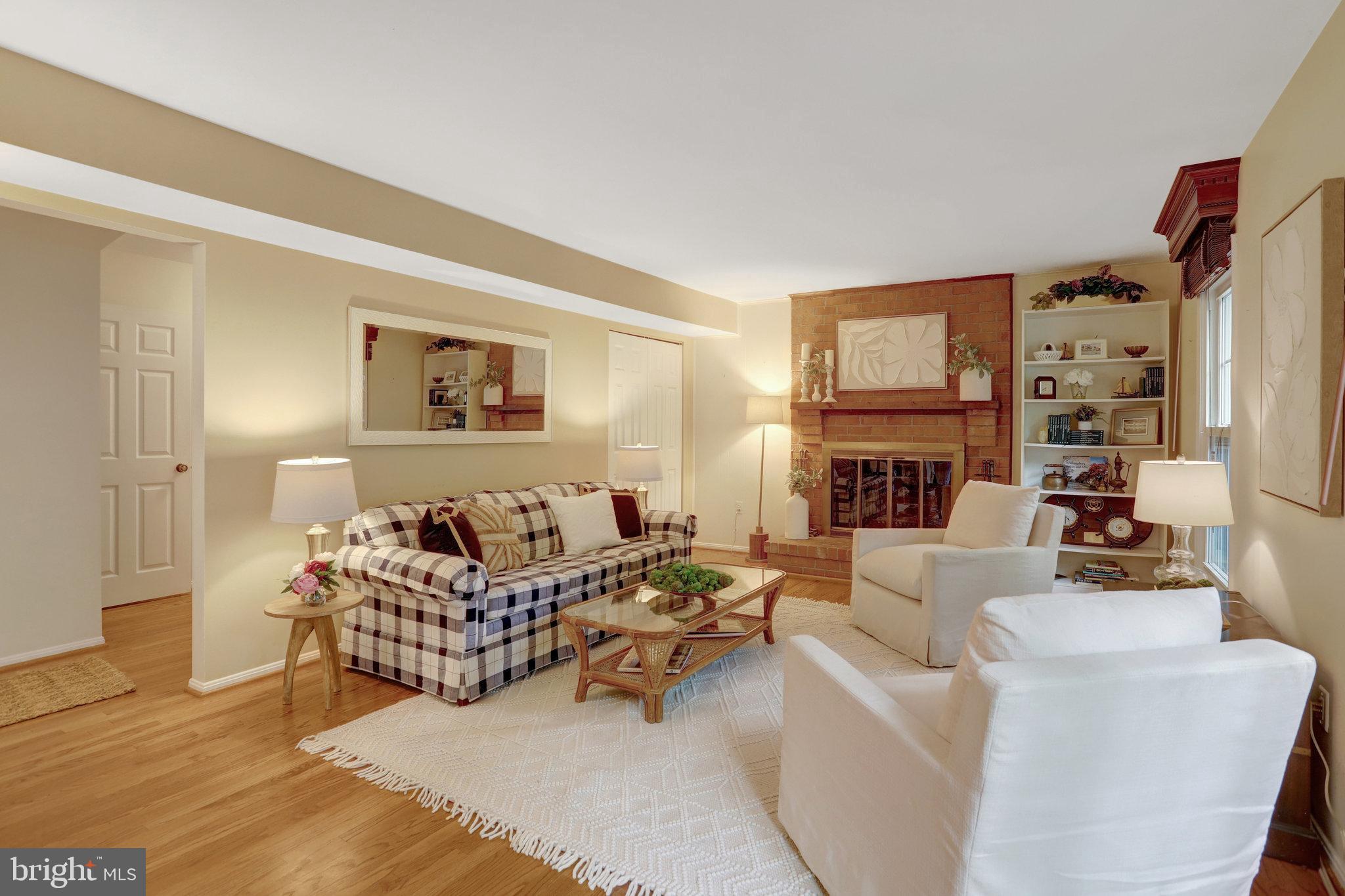 7006 MAPLE TREE LANE