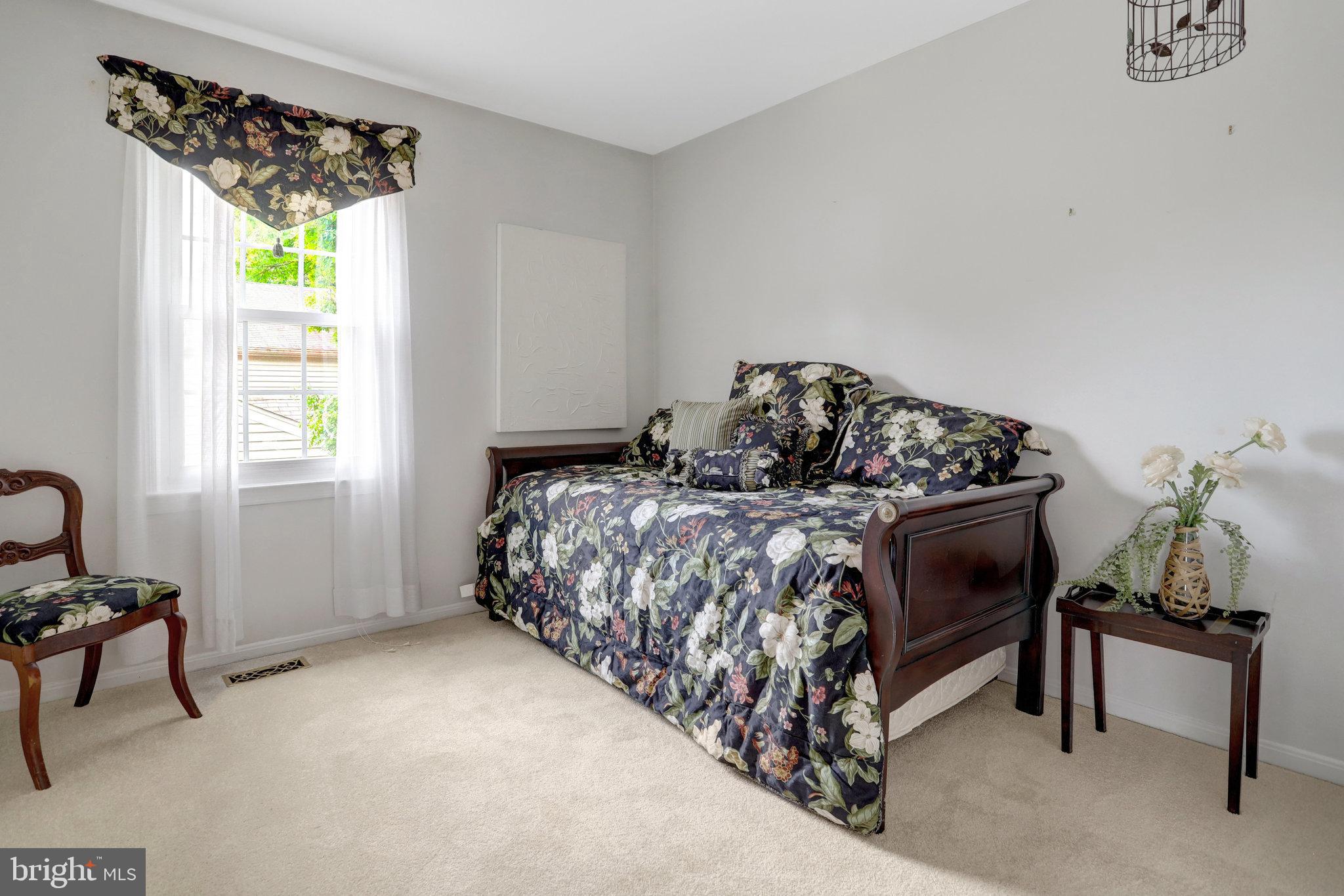 7006 MAPLE TREE LANE