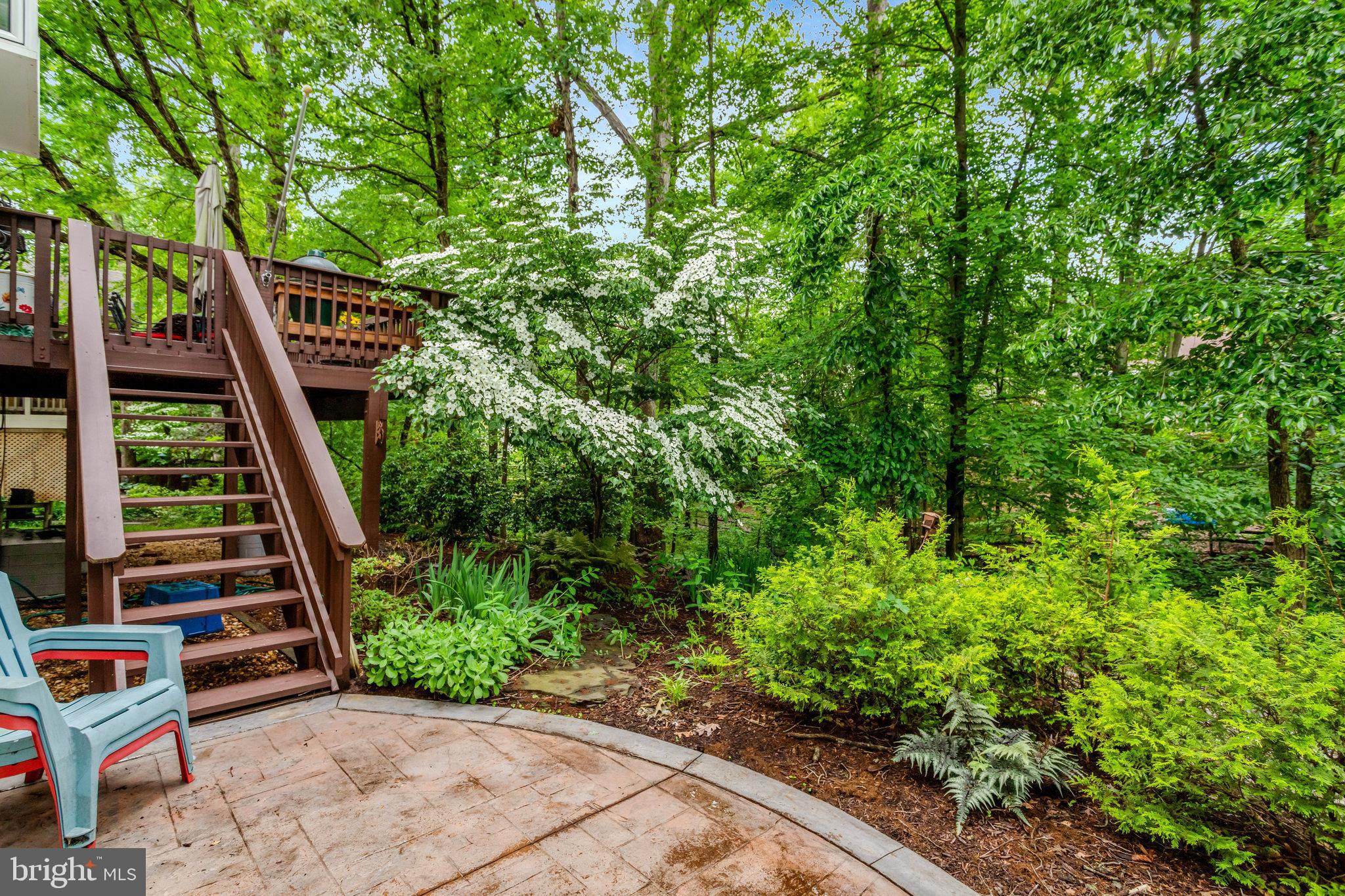 7006 MAPLE TREE LANE