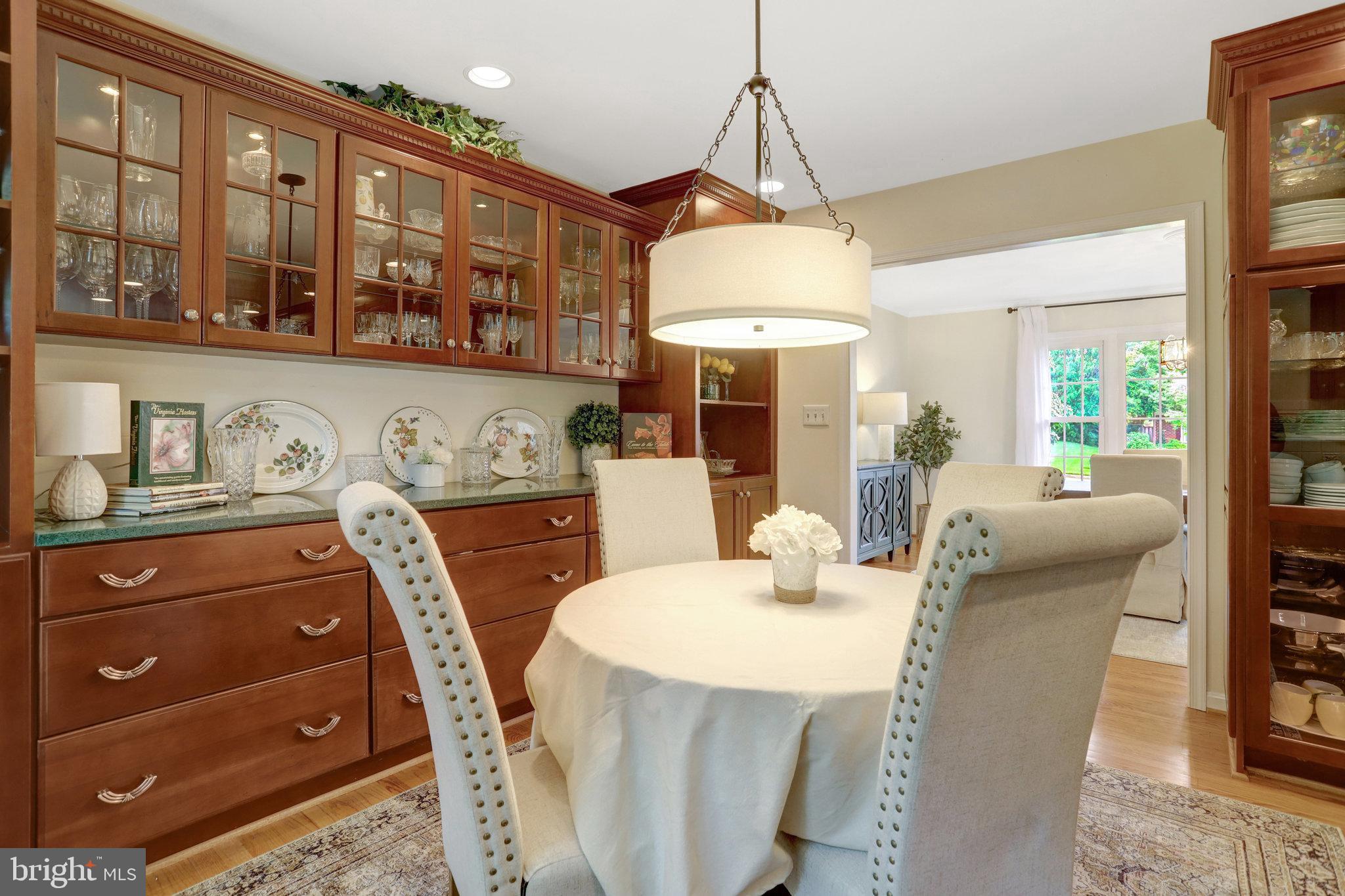 7006 MAPLE TREE LANE