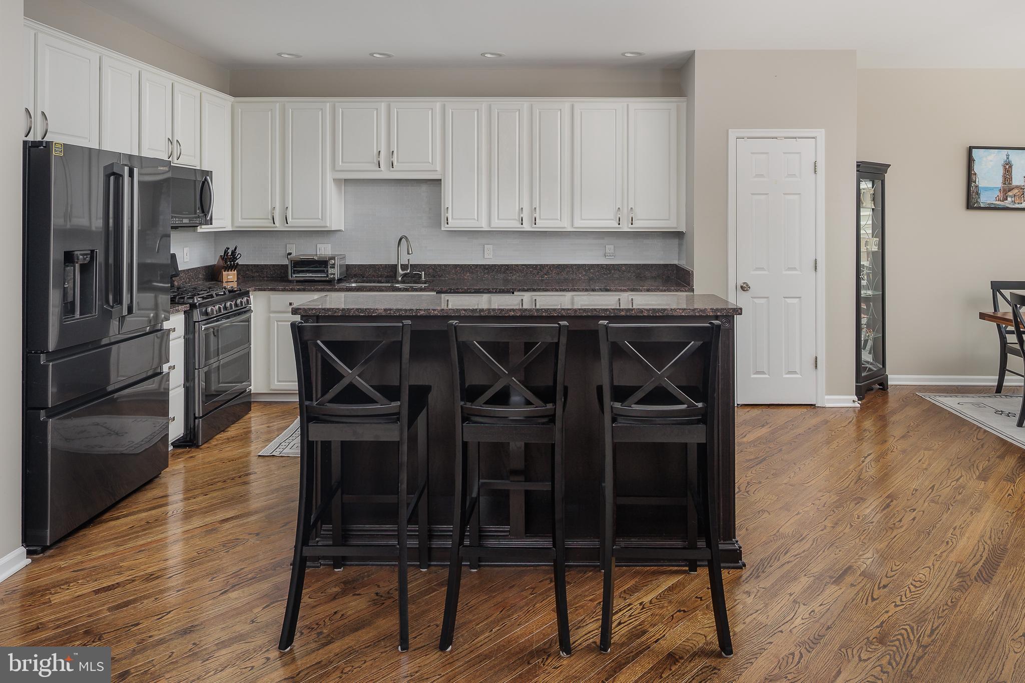 6659 SCOTTSWOOD STREET