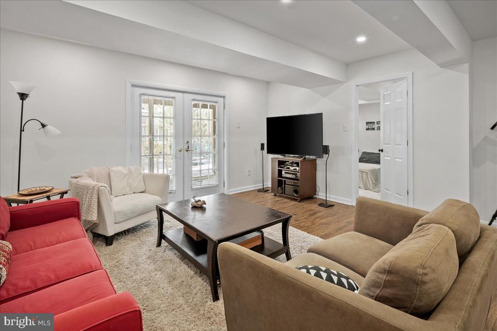 5262 PUMPHREY DRIVE