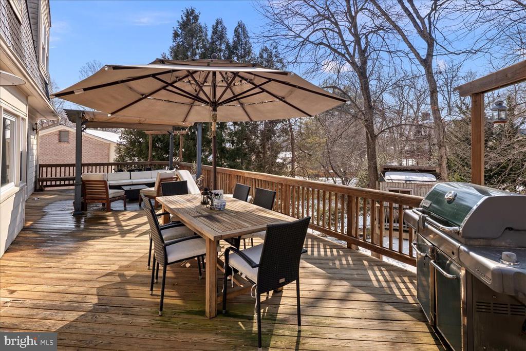 5262 PUMPHREY DRIVE