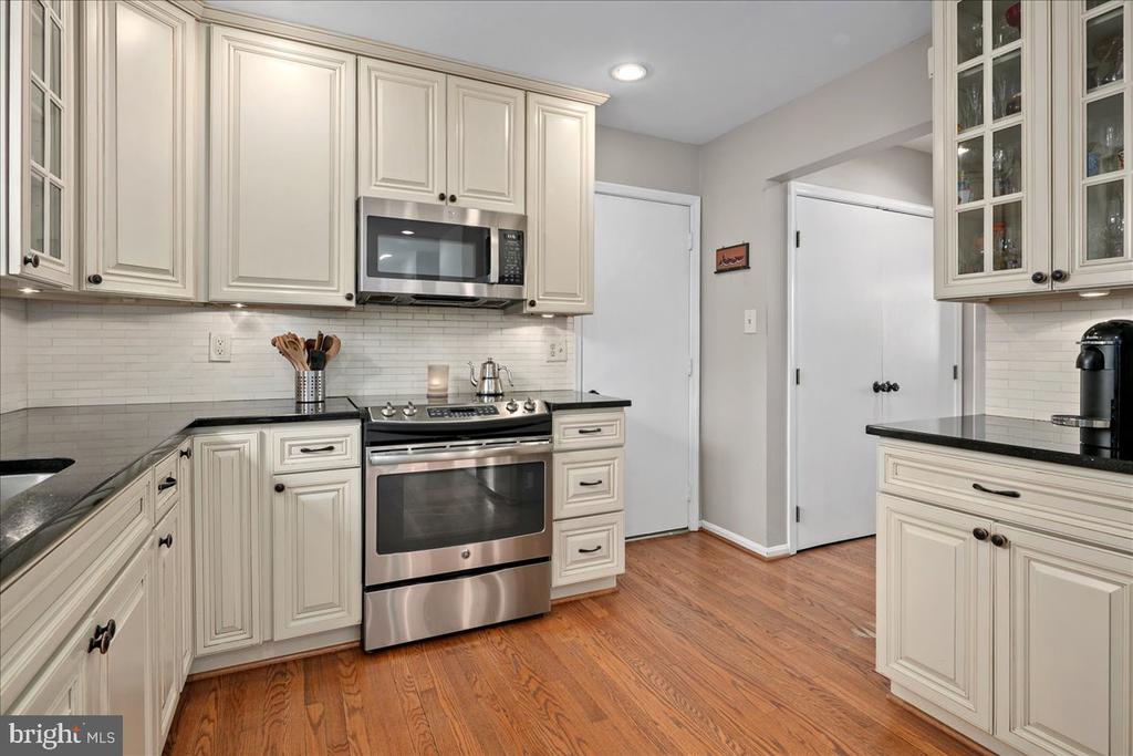 5262 PUMPHREY DRIVE