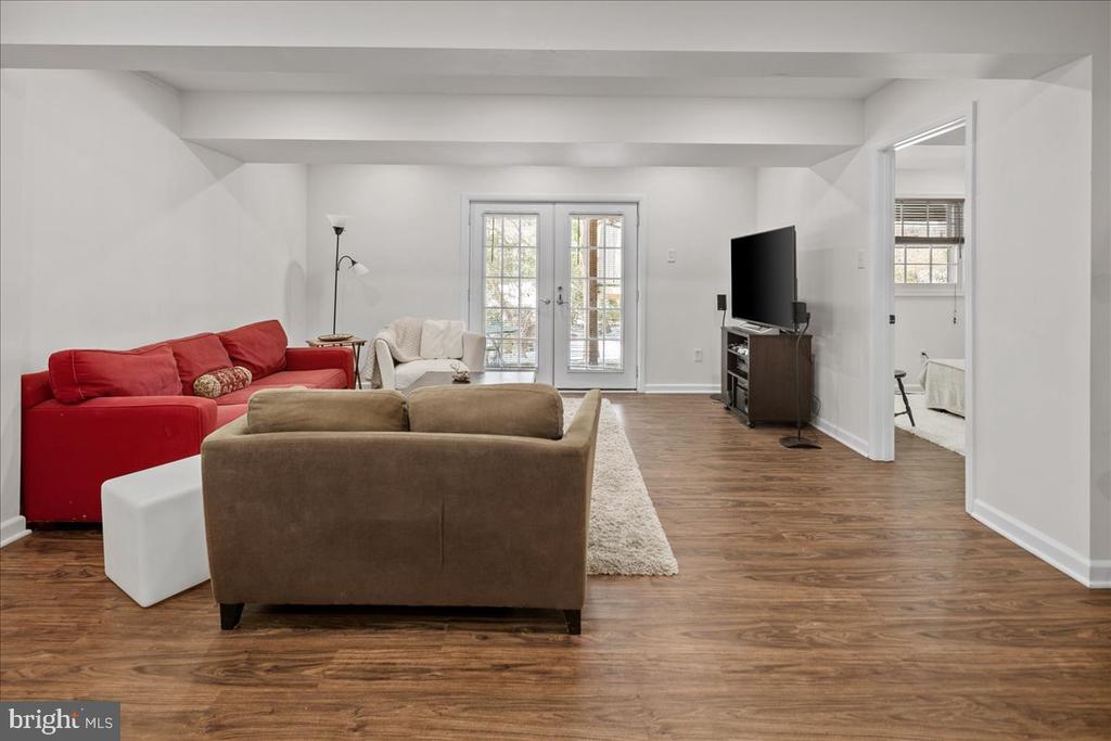 5262 PUMPHREY DRIVE