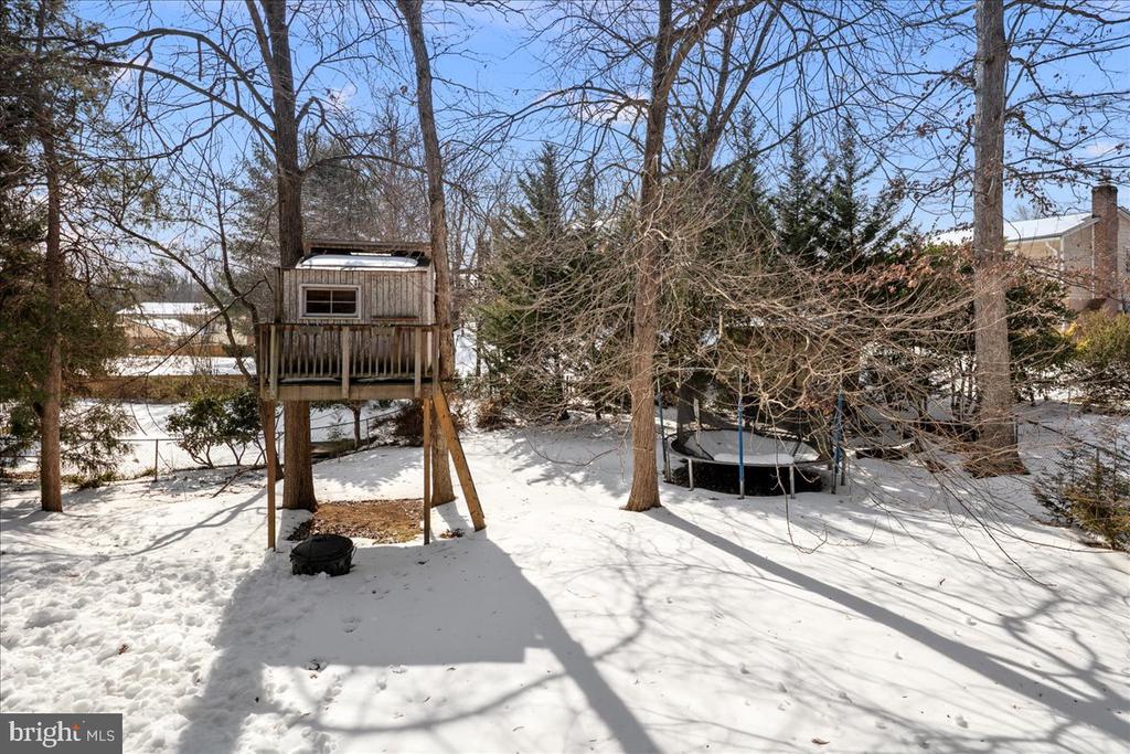 5262 PUMPHREY DRIVE