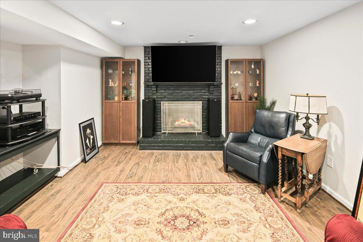 6582 FORSYTHIA STREET