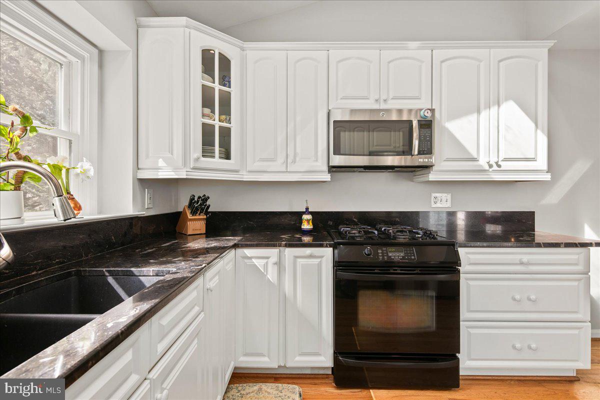 6582 FORSYTHIA STREET