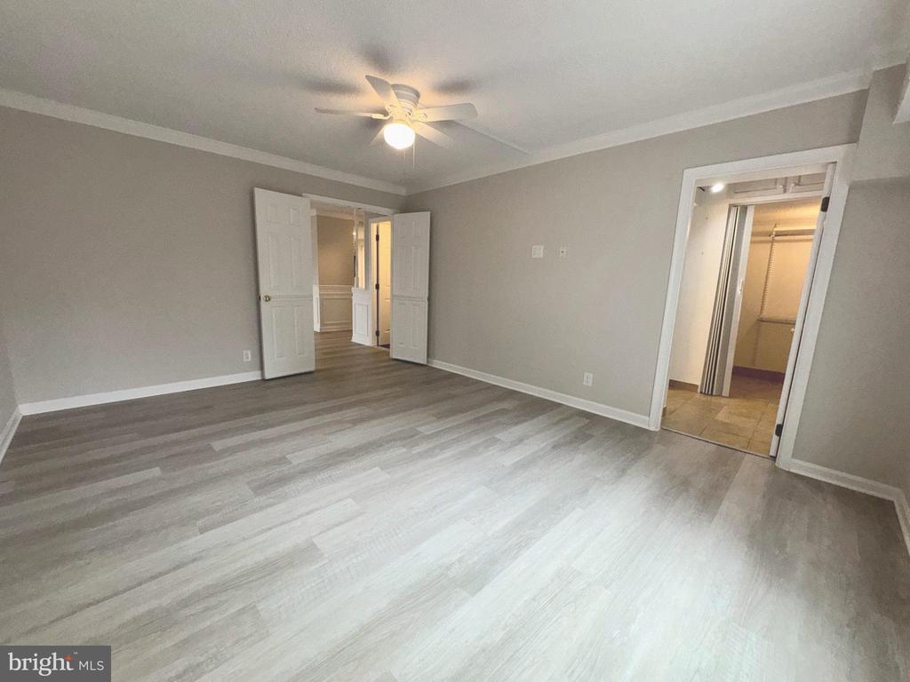 3800 POWELL LANE 302