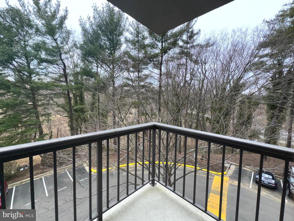 3800 POWELL LANE 302