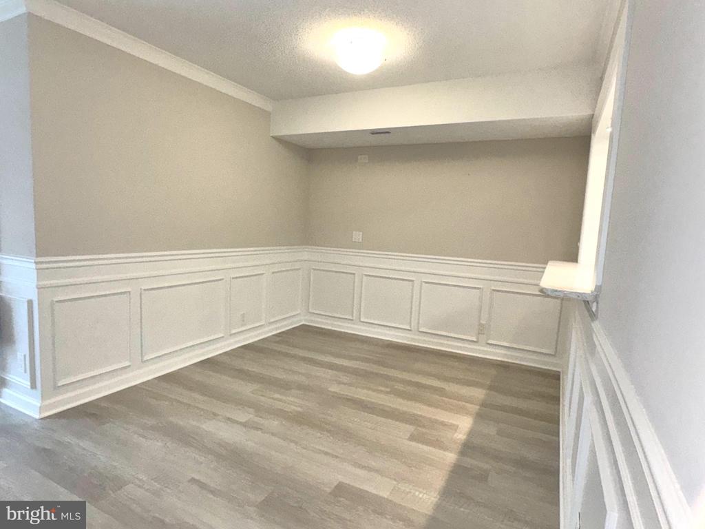 3800 POWELL LANE 302