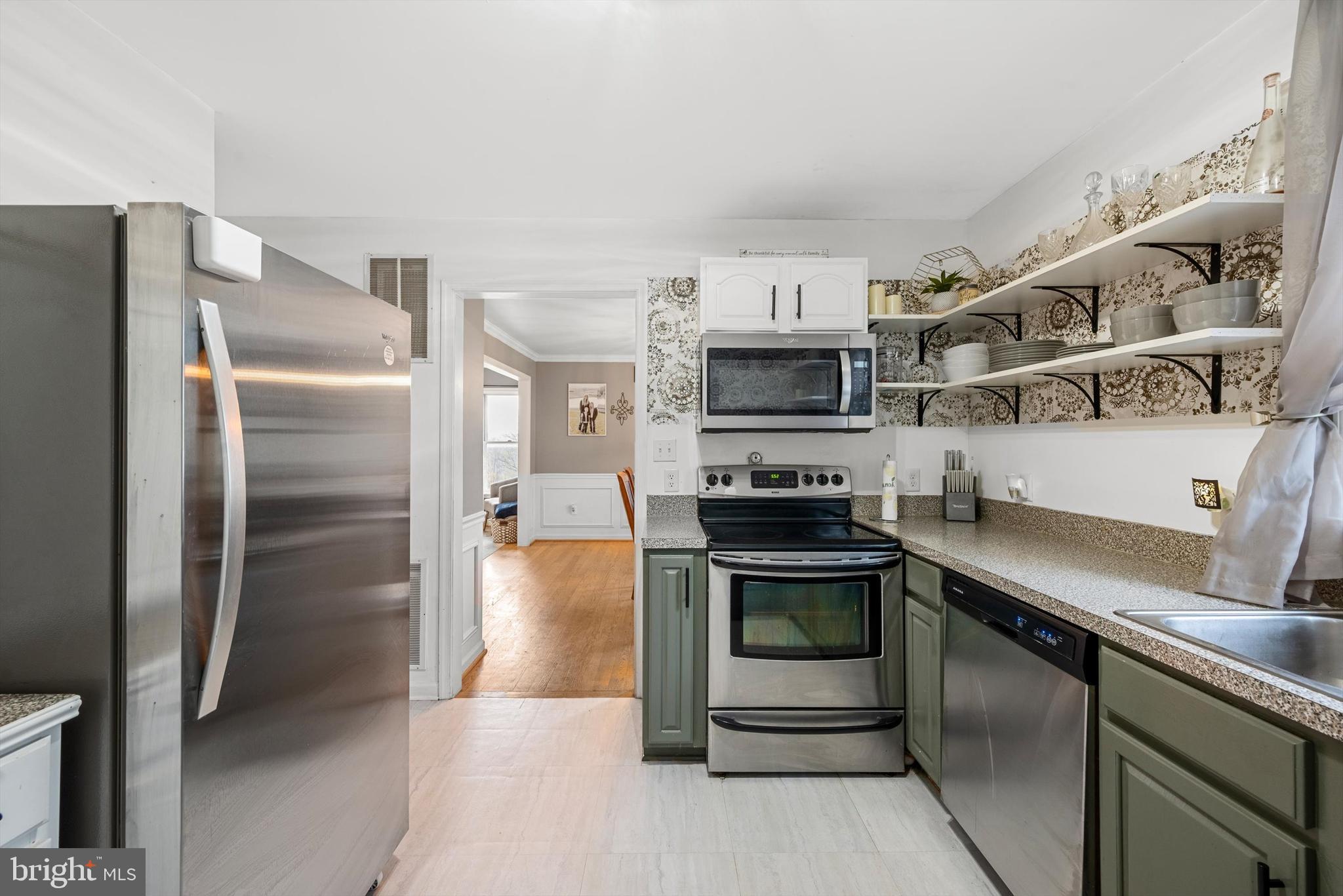 149 STEPS TO HEAVEN ROAD